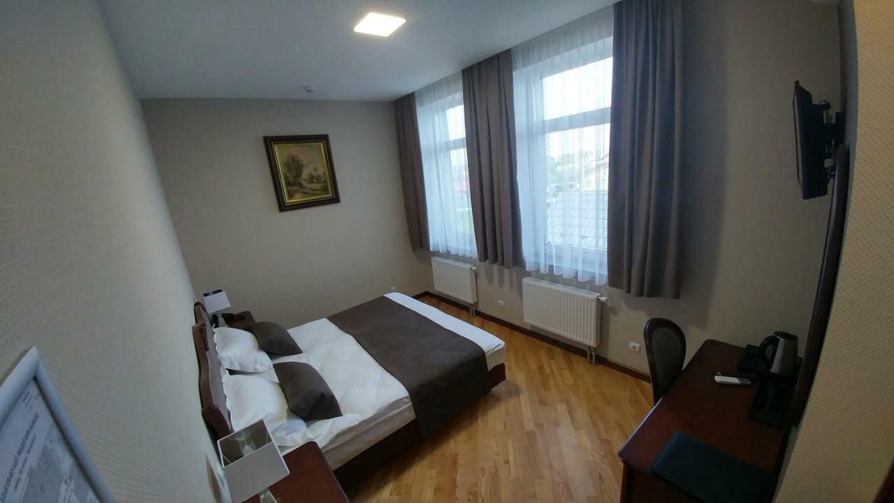 Hotel Meridian Brody Exteriér fotografie